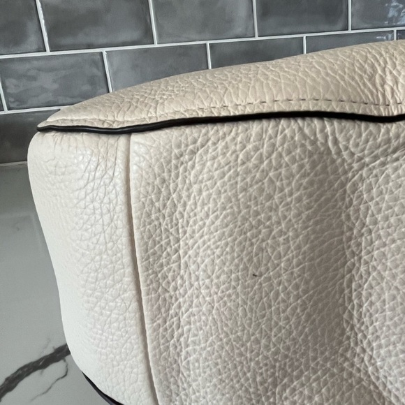 Coach Elle Hobo Shoulder Crossbody Handbag Hobo Pebbled Leather Off White - Picture 8 of 16